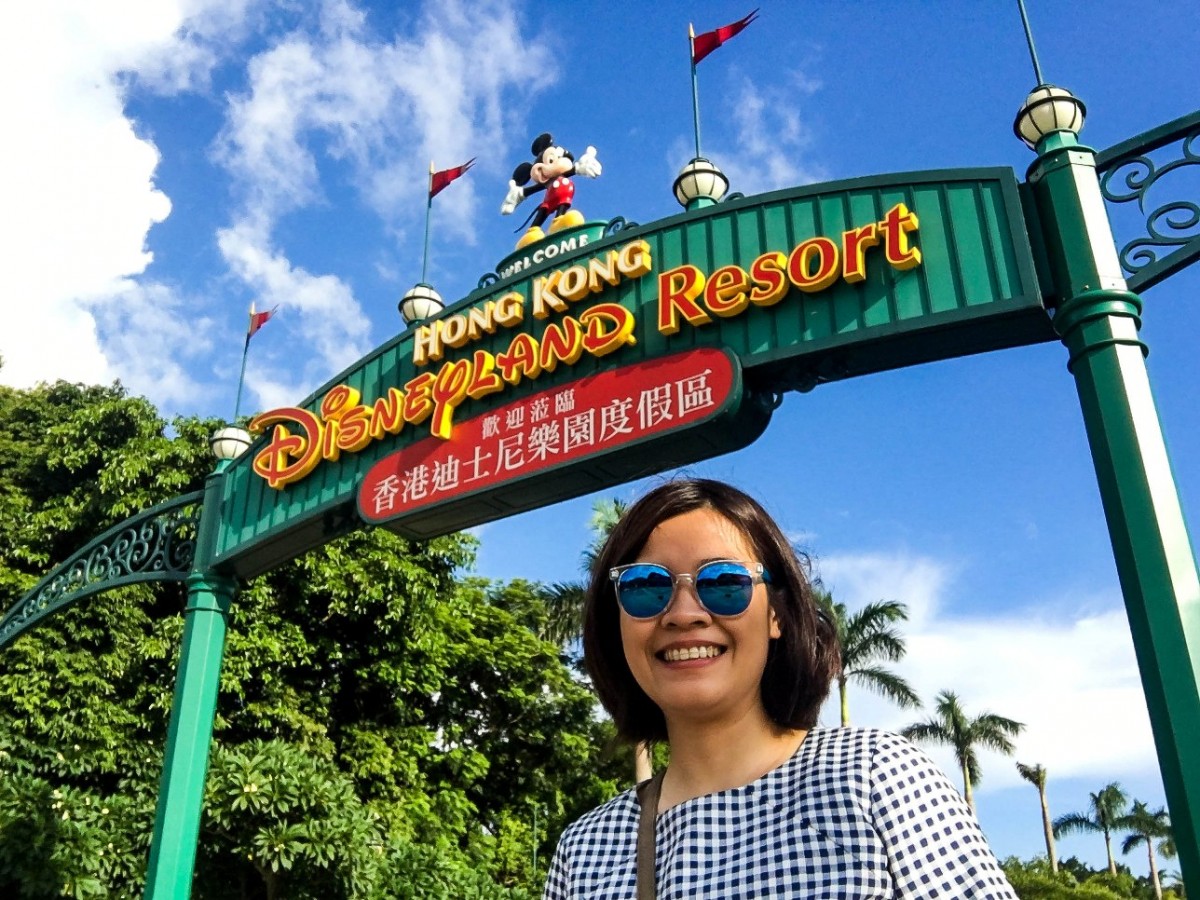 Hong Kong Disneyland welcome sign