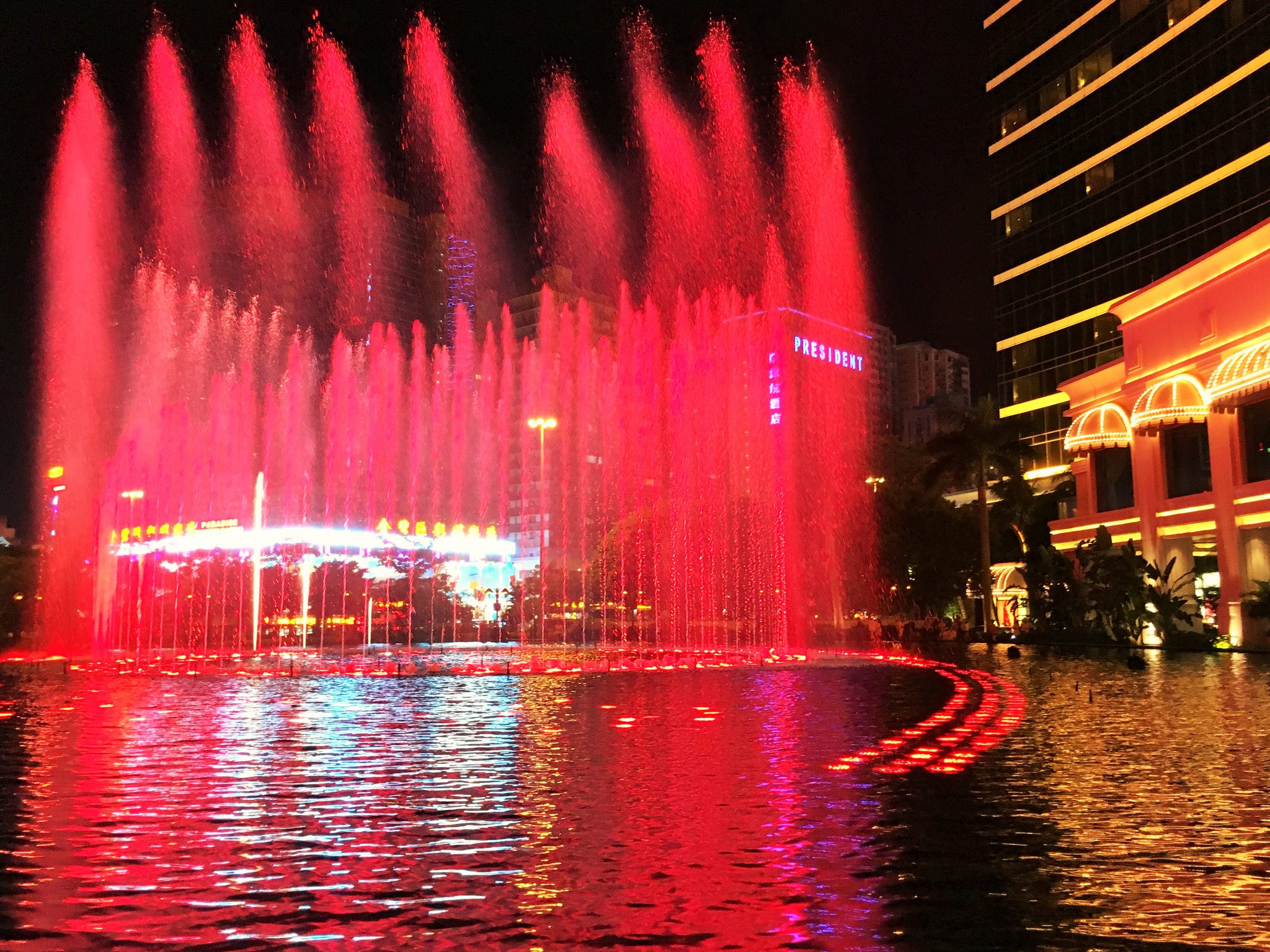 Wynn Palace Macau Fountain scaled