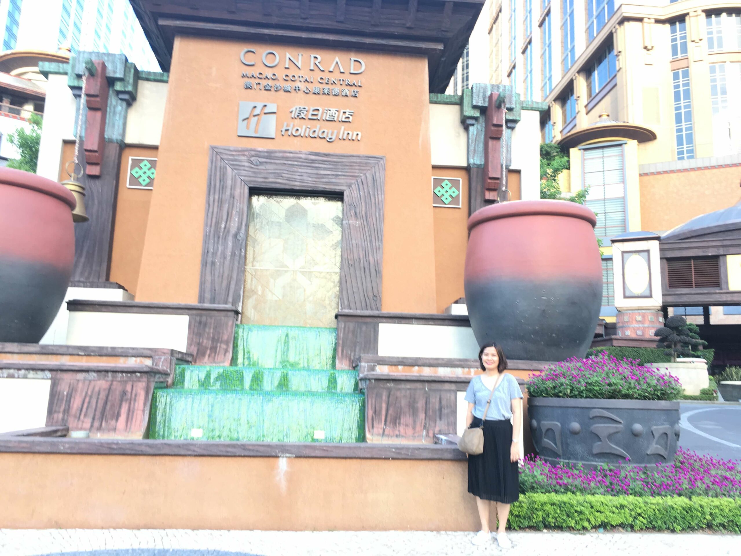 Holiday Inn Macau Outside scaled