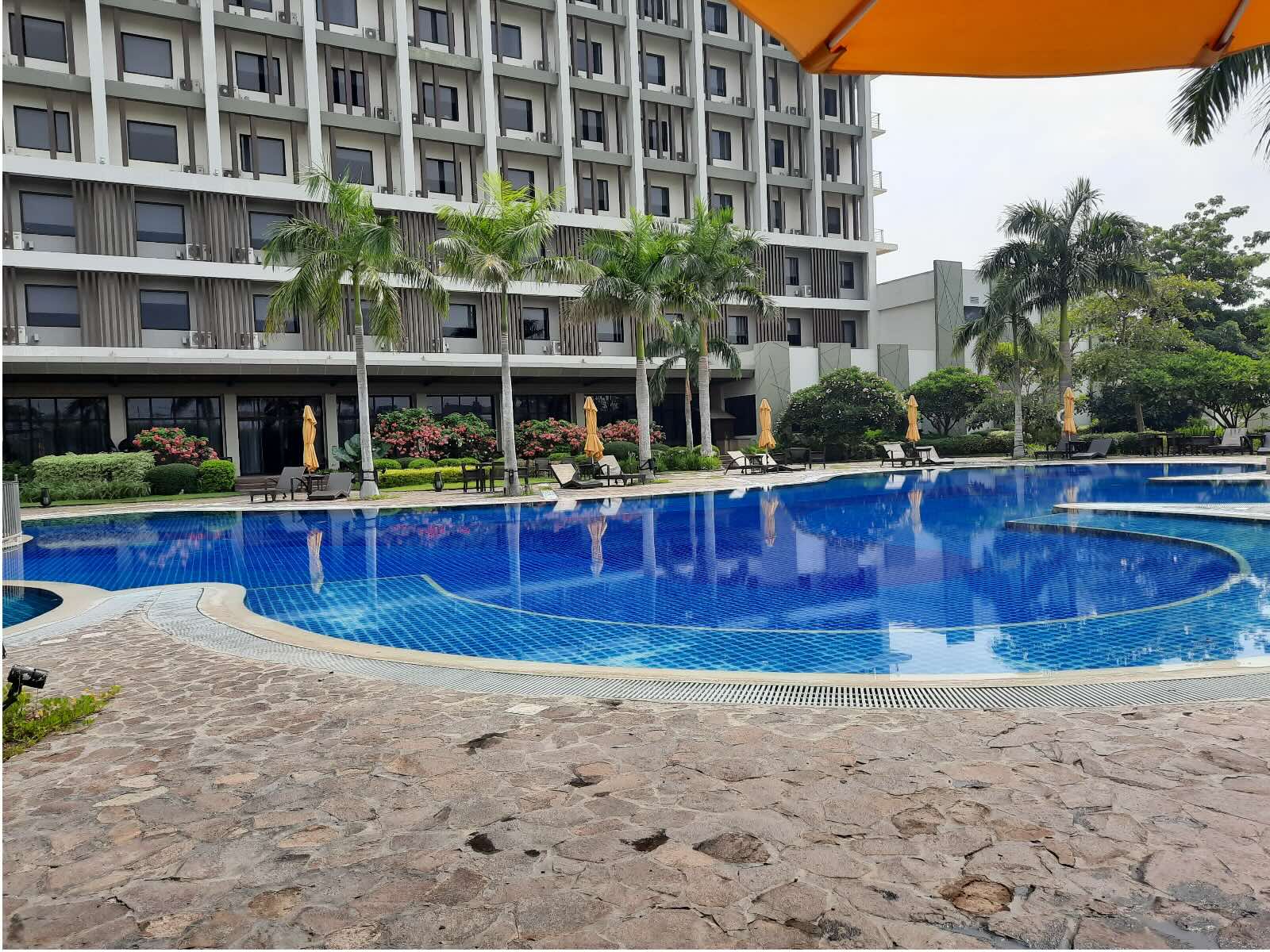 The Bayleaf Hotel Cavite Outdoor Pool